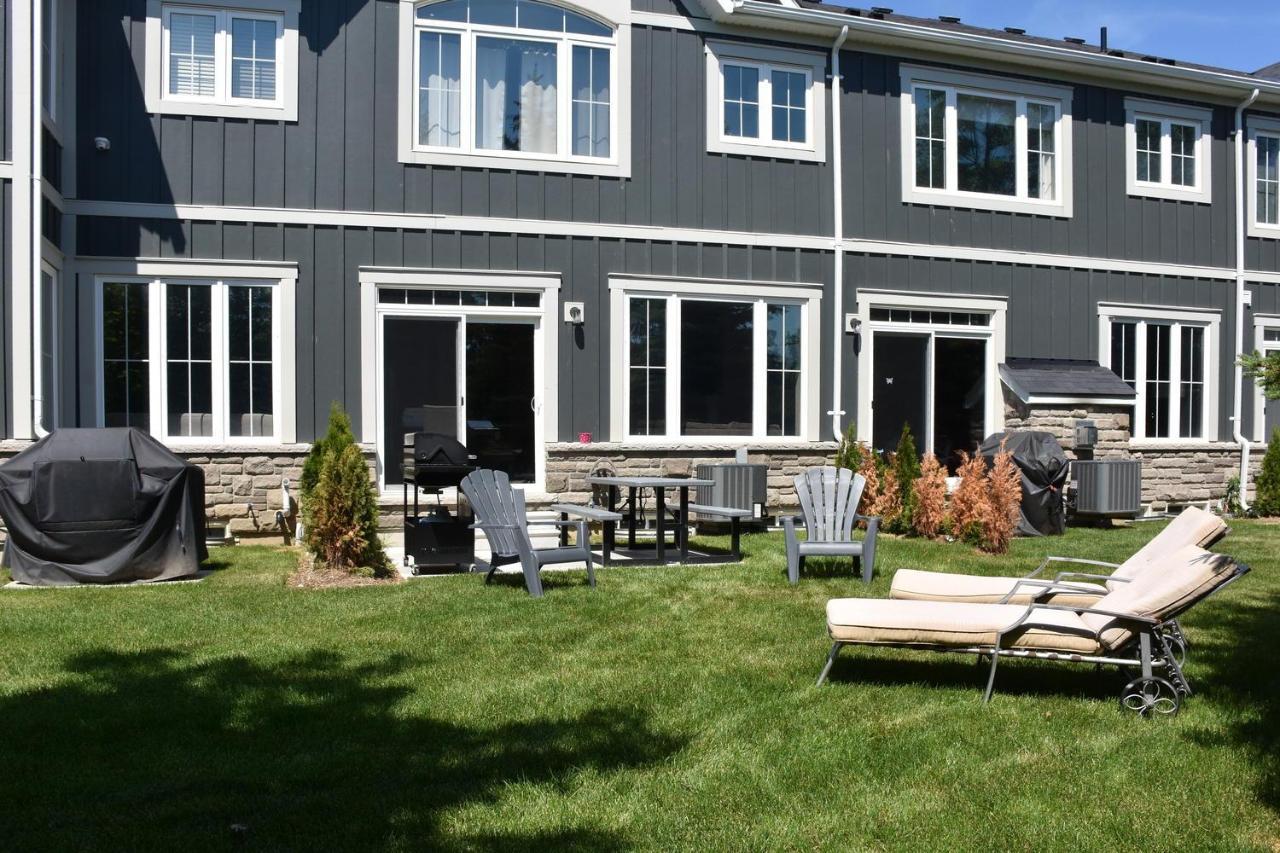 New Blue Mountain Village Snowbridge Executive Townhome Sleeps 10 With Outdoor Pool And Shuttle Nottawa 外观 照片