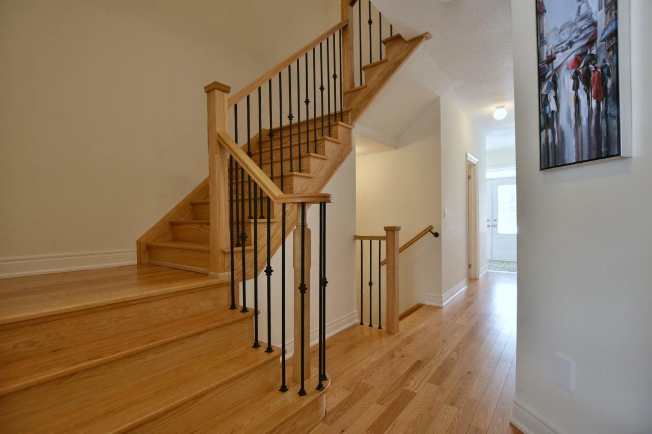 New Blue Mountain Village Snowbridge Executive Townhome Sleeps 10 With Outdoor Pool And Shuttle Nottawa 外观 照片